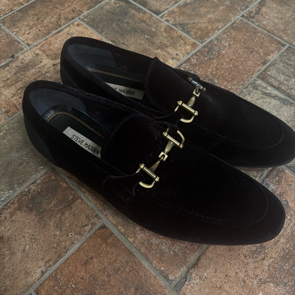 Steve Madden Black Velvet Loafers Delray - Picture 2 of 7